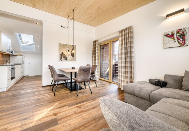 Apartment in Schruns - Alpenblick Appartements - 3-Zimmer Dachgeschoss