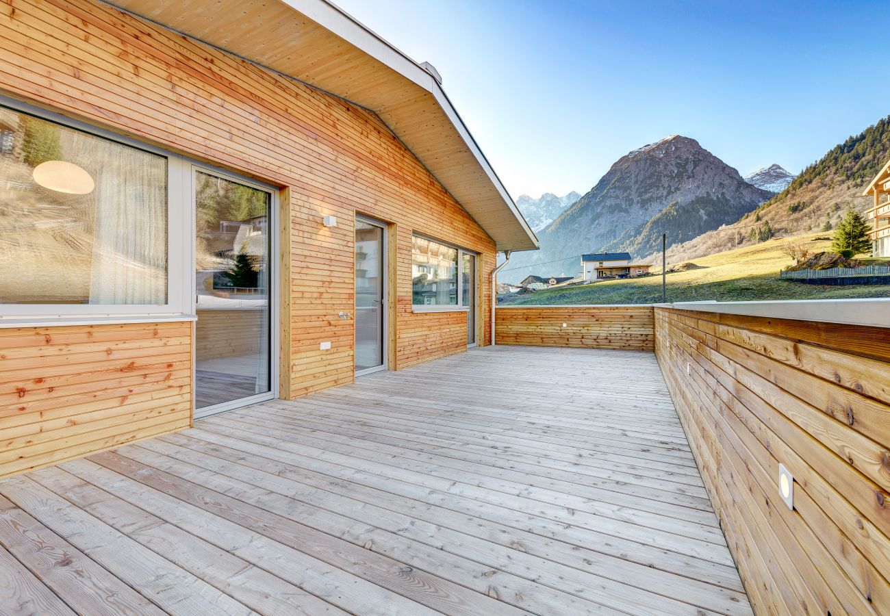 House in Brand - Hus 128