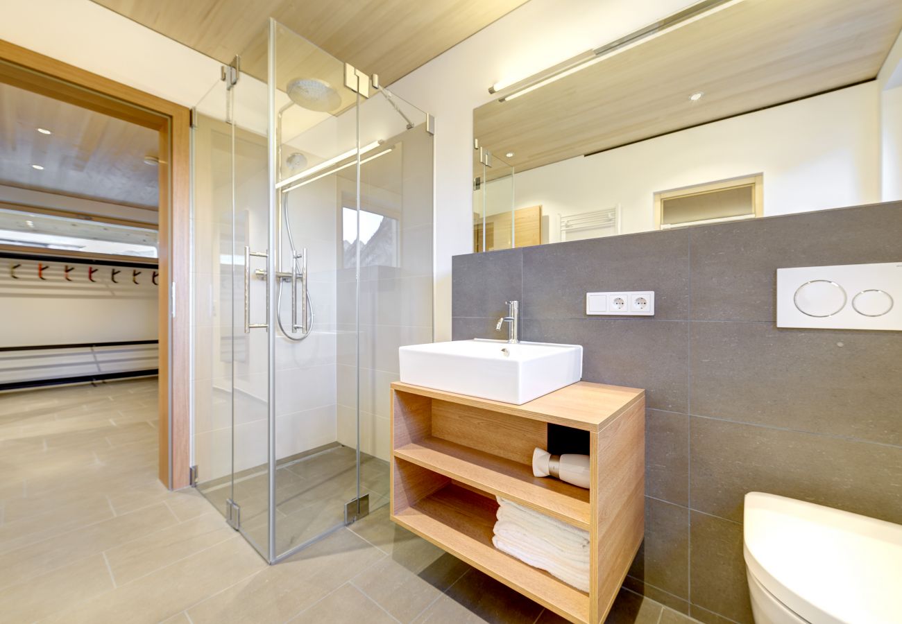 House in Brand - Hus 128