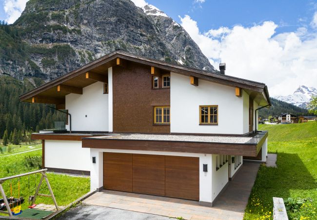 Chalet in Lech - Chalet Lilly - Luxury mit Ski in - Ski out Chalet in Lech - Chalet Lilly - Luxury mit Ski in - Ski out