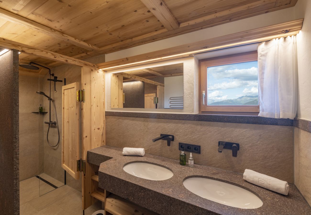 House in Tschagguns - Slopeside Mountain House with Hot Tub