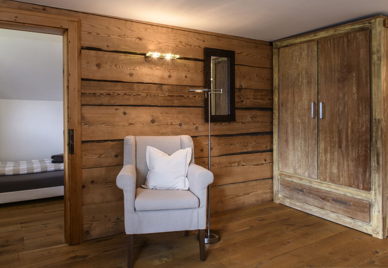 Cabin in Schruns - Vintage Mountain House with Sauna