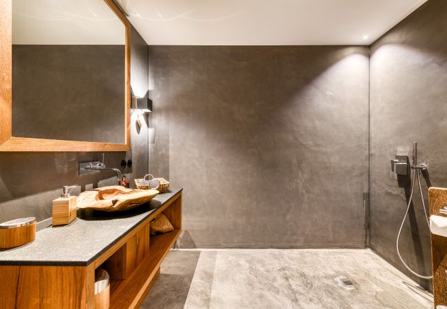 Huis in Brand - Chalet GM Huis in Brand - Chalet GM