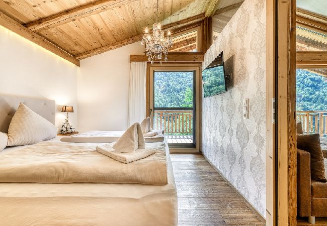 Ferienwohnung in Bürserberg - Dahoam Appartments – 3-Zimmer mit Balkon Loisch