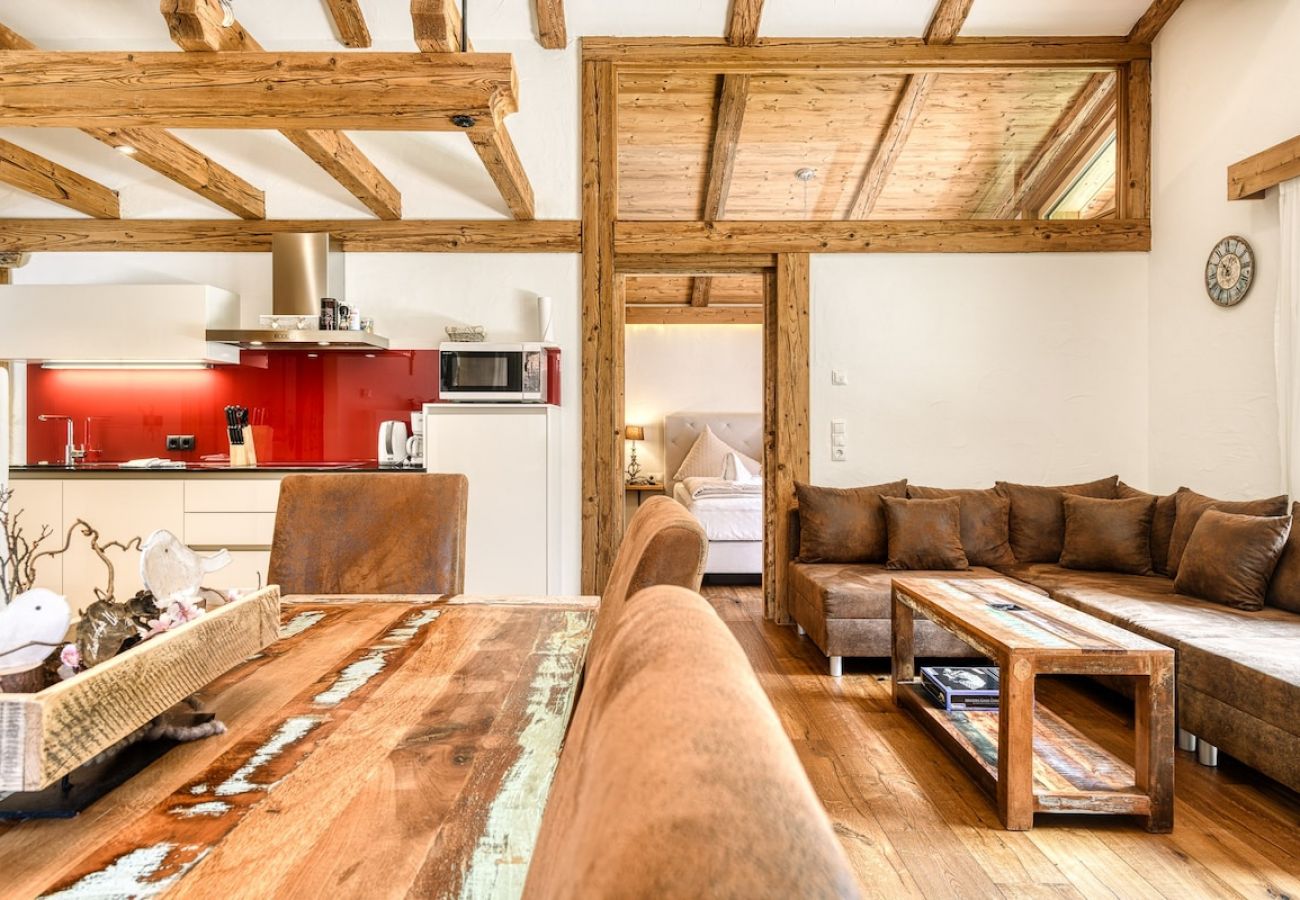 Ferienwohnung in Bürserberg - Dahoam Appartments – 3-Zimmer mit Balkon Loisch