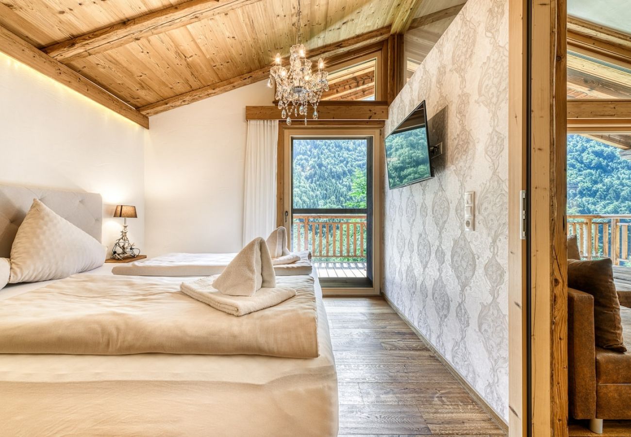 Ferienwohnung in Bürserberg - Dahoam Appartments – 3-Zimmer mit Balkon Zimba