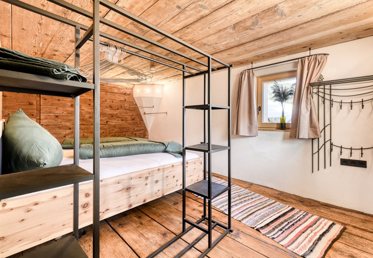 Landhaus in Warth - Haus JUP - Old but gold