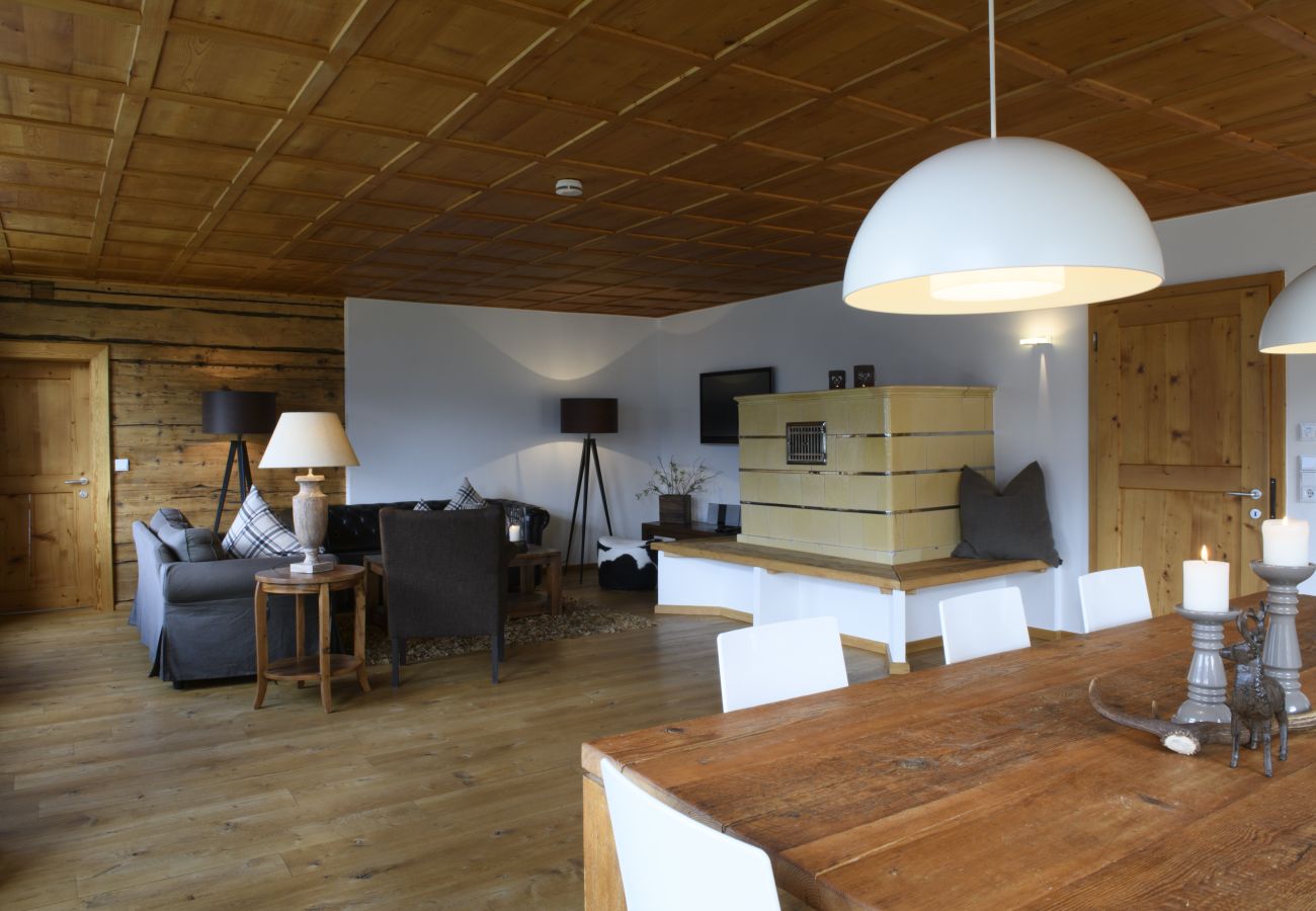 Blockhütte in Schruns - Vintage Mountain House with Sauna