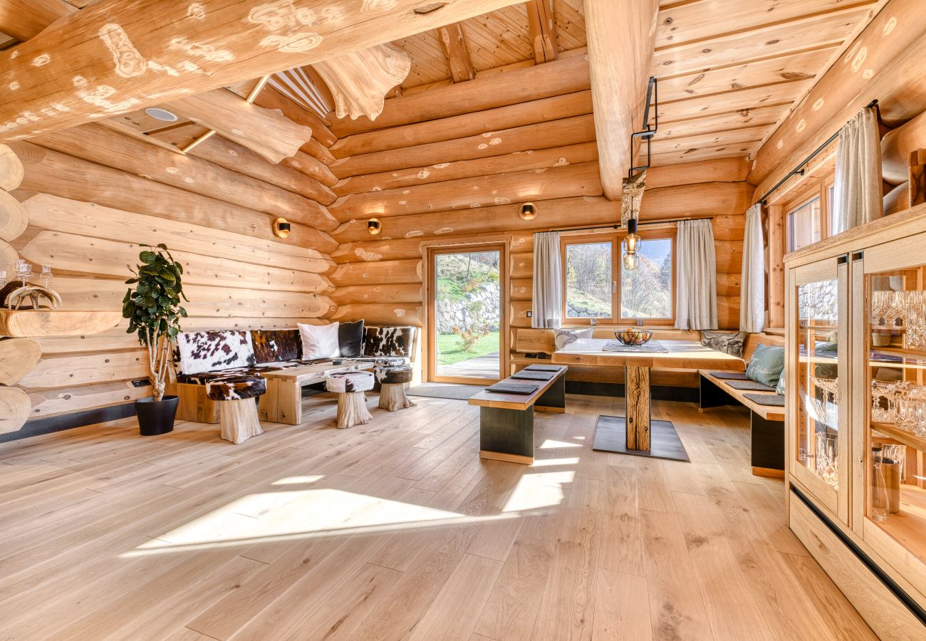 Chalet in Dalaas - Sonnenchalet Bomhuesle