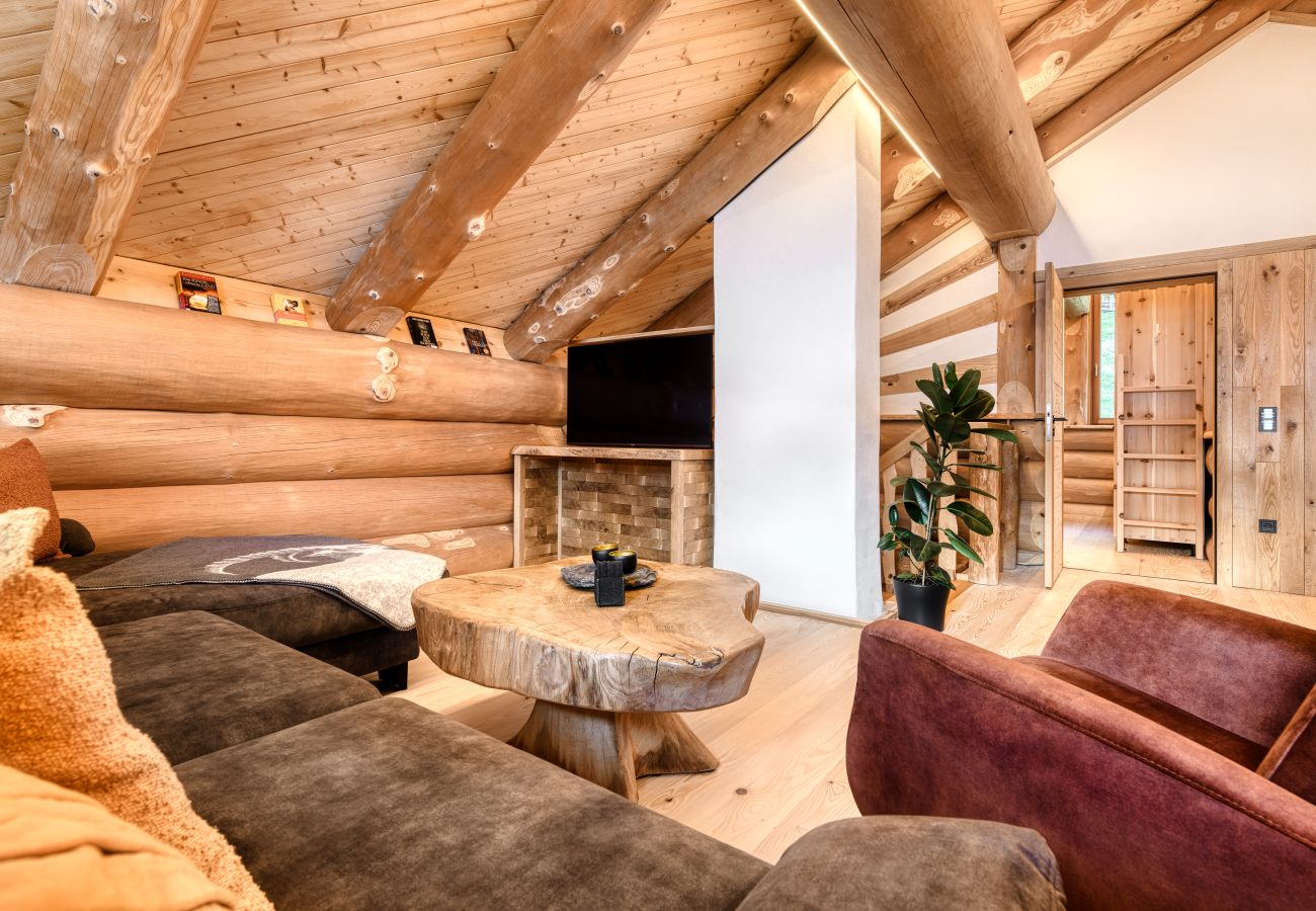Chalet in Dalaas - Sonnenchalet Bomhuesle