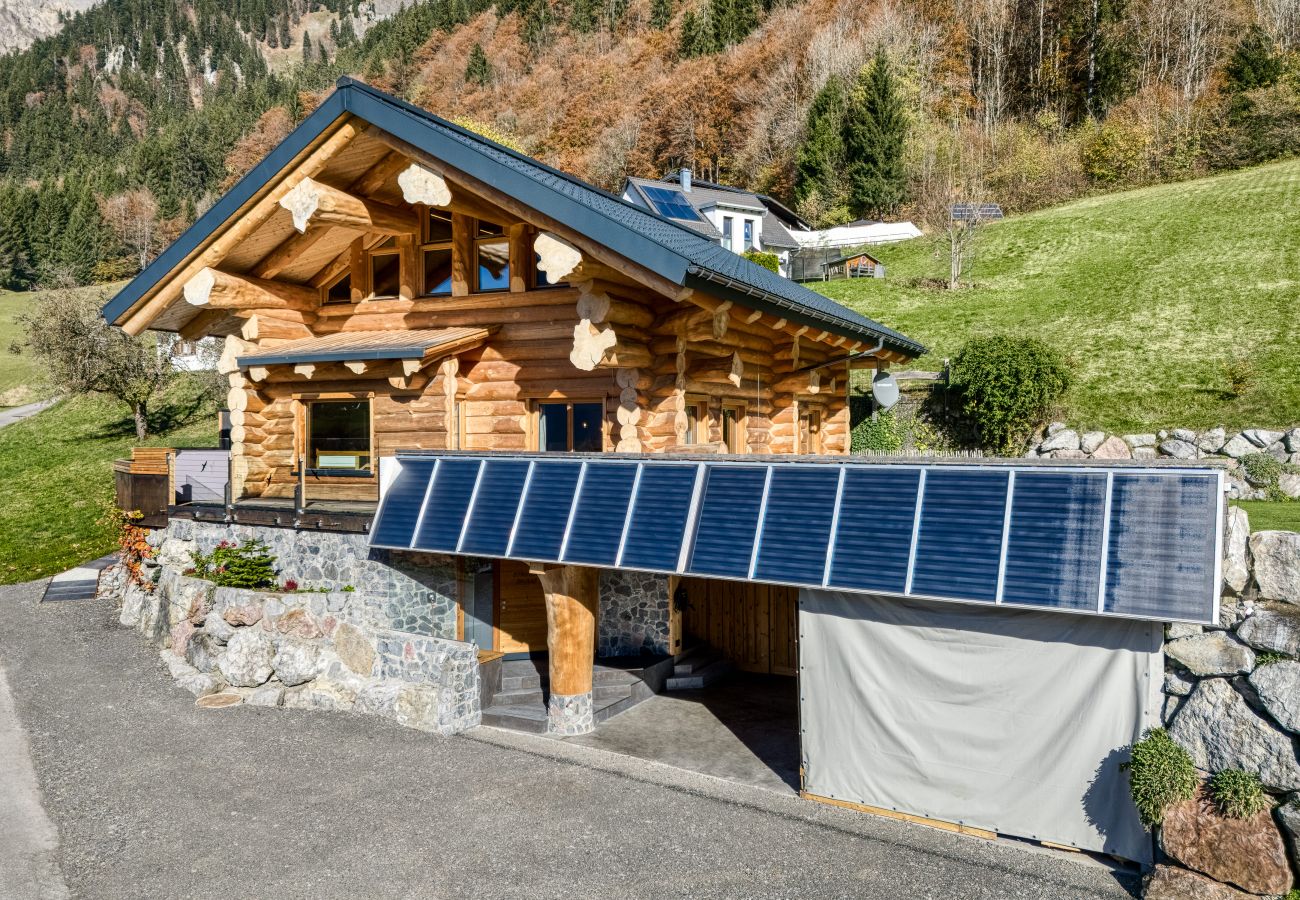 Chalet in Dalaas - Sonnenchalet Bomhuesle