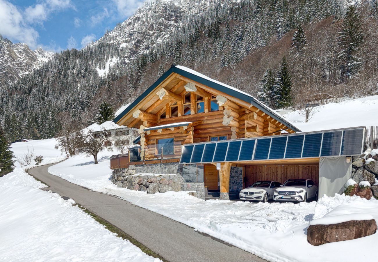 Chalet in Dalaas - Sonnenchalet Bomhuesle