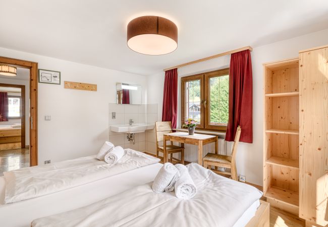 Ferienhaus in Klösterle - Jagdhaus Walch Ferienhaus in Klösterle - Jagdhaus Walch